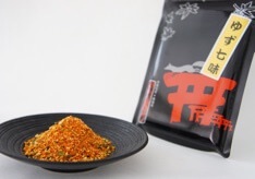 Yuzu Shichimi and Fushimi Inari Shrine designs on the package